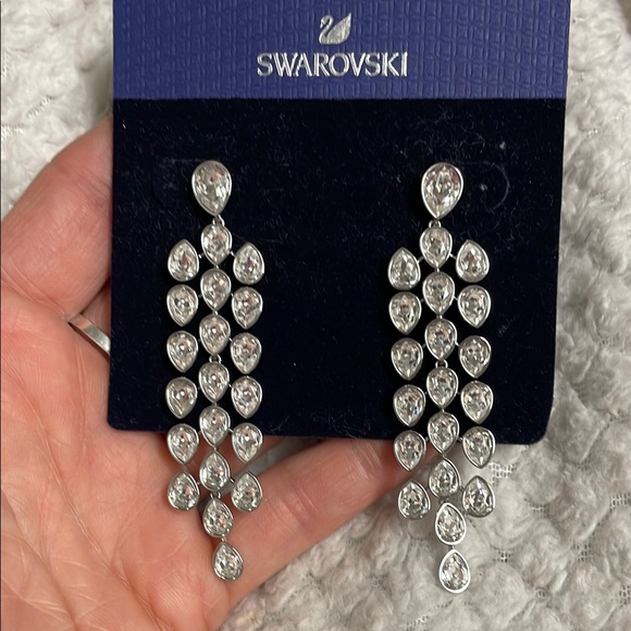 Swarovski Silver Chandelier Earrings with Cascading Crystals- new - Picture 1 of 8